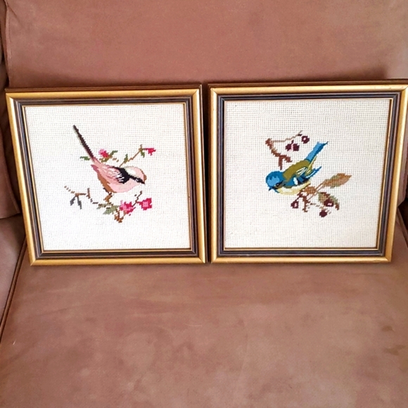 Other - Vintage framed pair of  handstiched colourful songbirds needlepoints